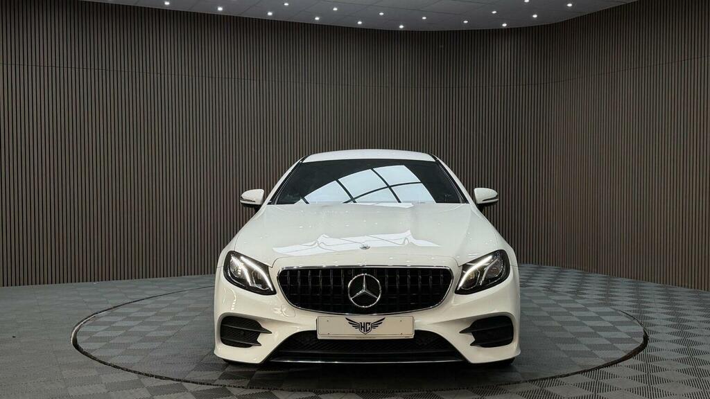Mercedes-Benz E Class Coupe 2.0 E220d Amg Line G-tronic Euro 6 Ss SO19HRJ White #4