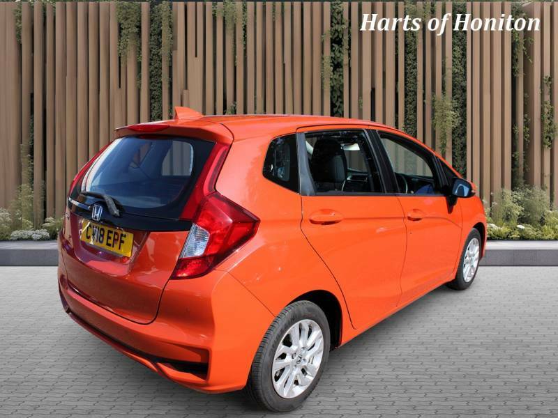 Honda Jazz 1.3 Se Navi I-vtec Orange #2