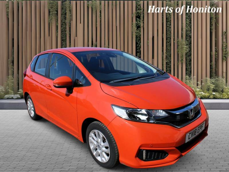 Honda Jazz 1.3 Se Navi I-vtec Orange #3