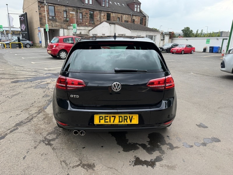 Volkswagen Golf Gtd Black #5