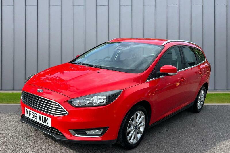 Ford Focus 1.0T Ecoboost Titanium Euro 6 Ss Red #2