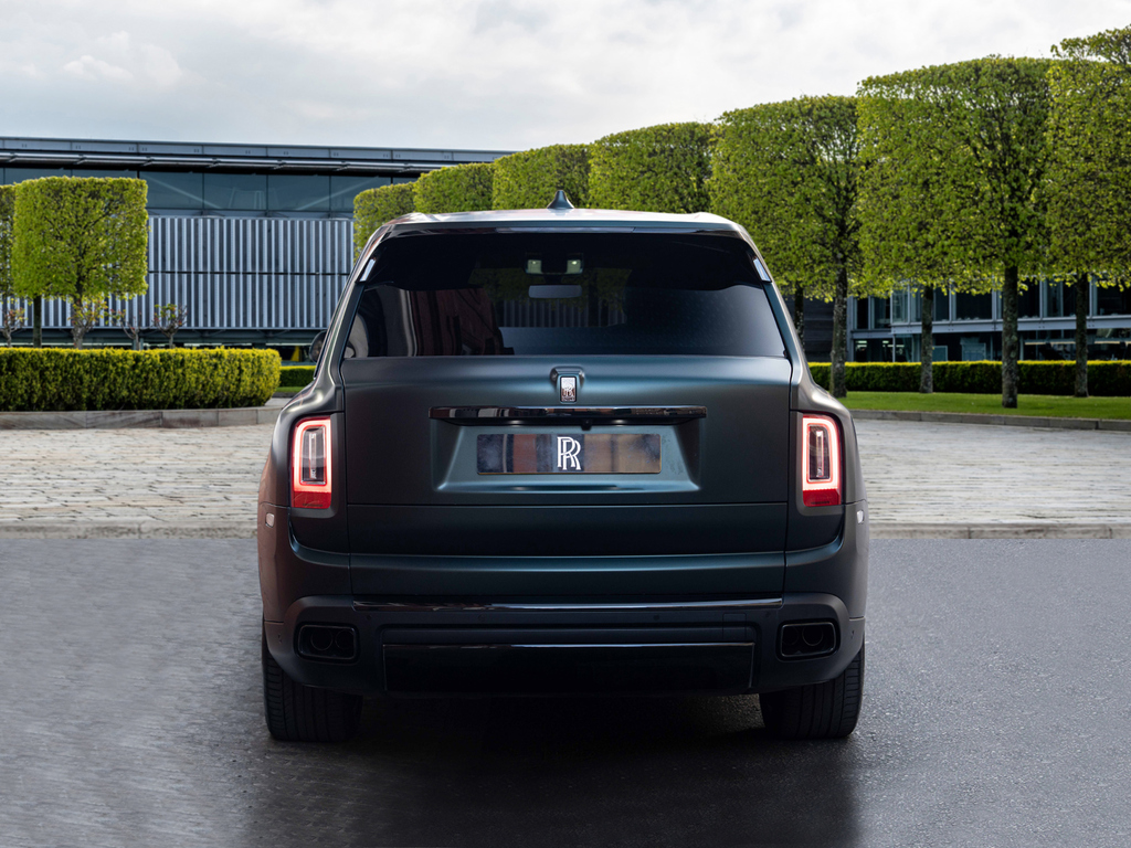 Rolls-Royce Cullinan Suv Green #5