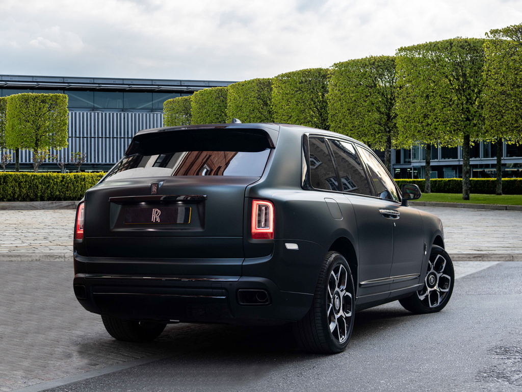 Rolls-Royce Cullinan Suv Green #2