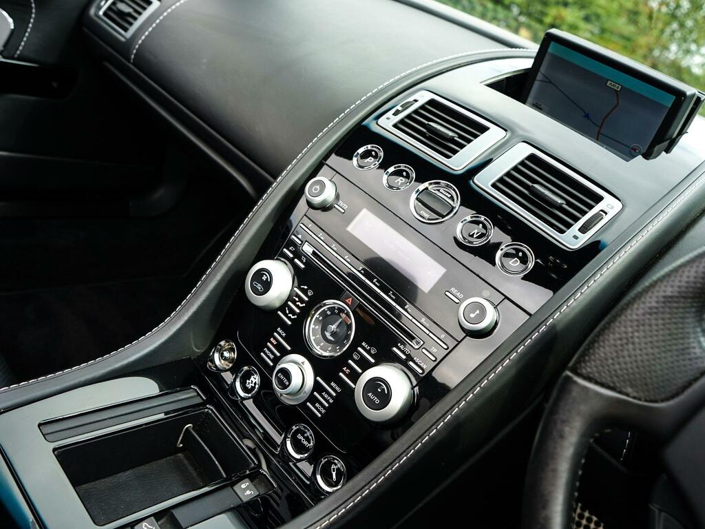 Aston Martin DB9 Petrol #6