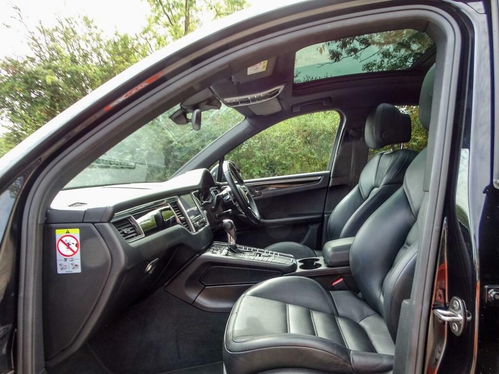 Porsche Macan Petrol  #3
