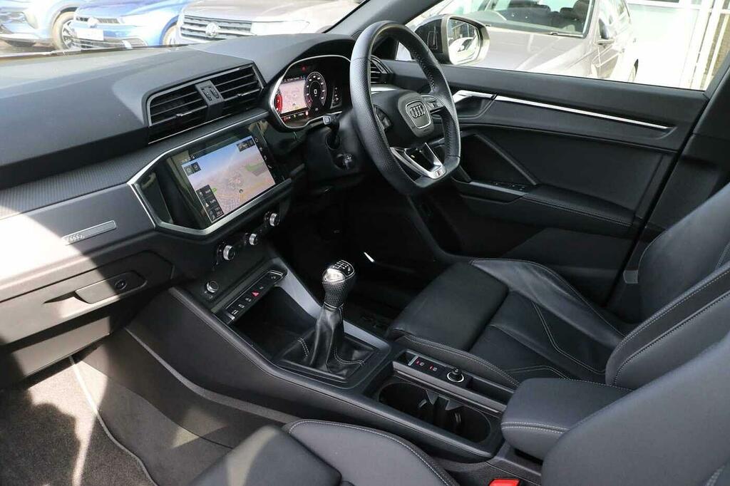 Audi Q3 35 Tfsi Edition 1 Black #2