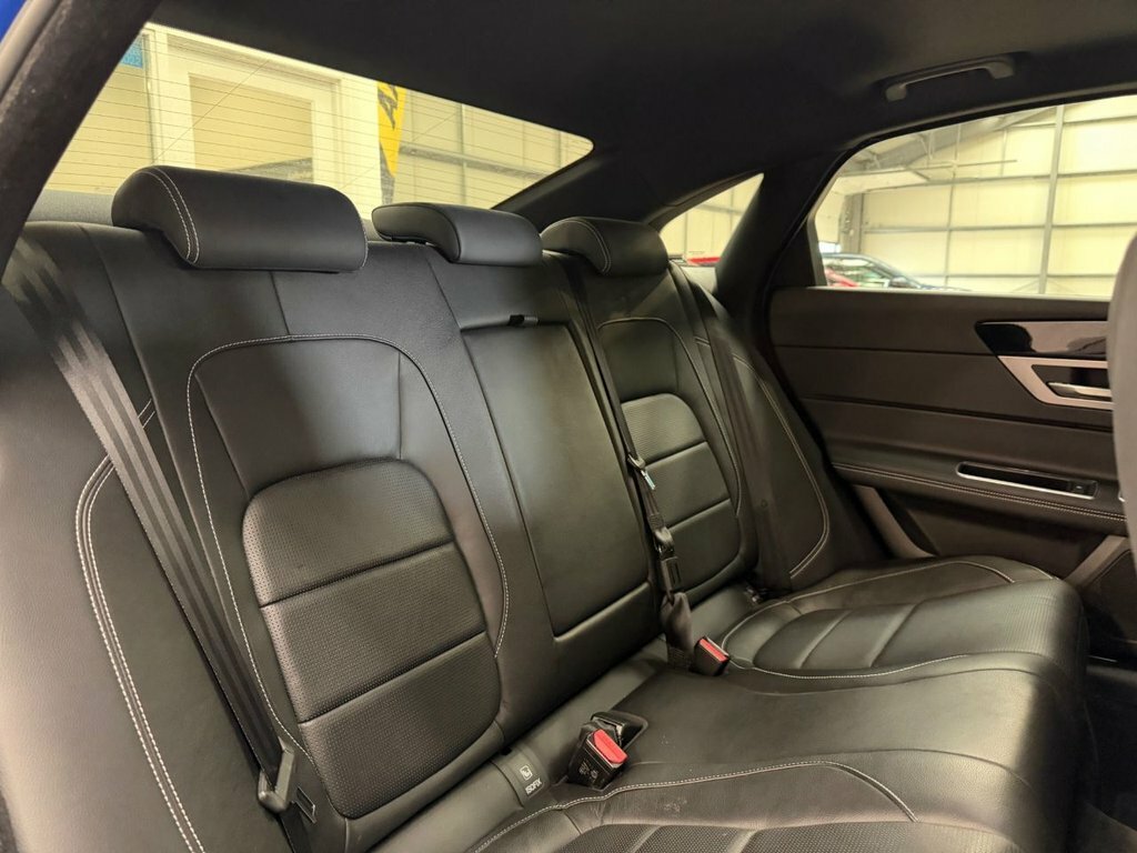Jaguar XF 2L R-sport VU17HCD Blue #5