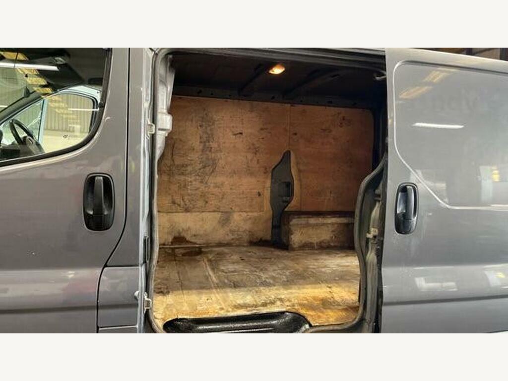 Vauxhall Vivaro 2.0 2700 Cdti Sportive 113 Bhp Silver #6