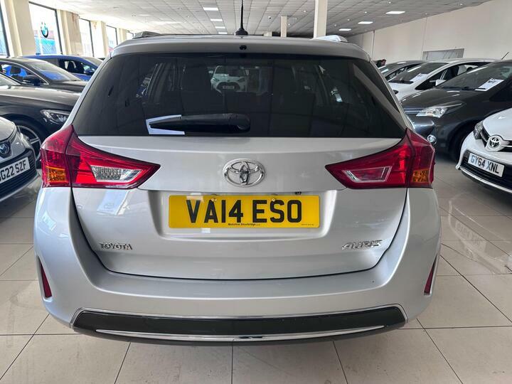 Toyota Auris 1.6 V-matic Icon Touring Sports Multidrive S Euro Silver #4