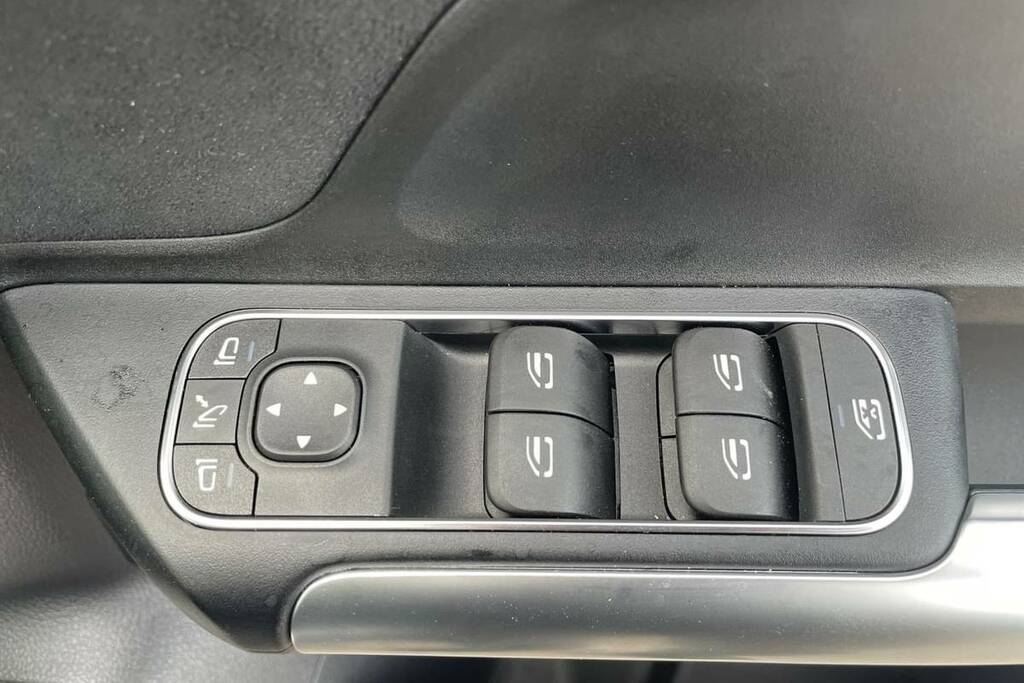 Mercedes-Benz GLA Class 220D 4Matic Amg Line Premium Plus KW25FDK Grey #5