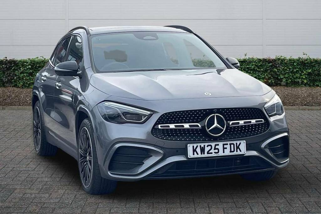 Mercedes-Benz GLA Class 220D 4Matic Amg Line Premium Plus KW25FDK Grey