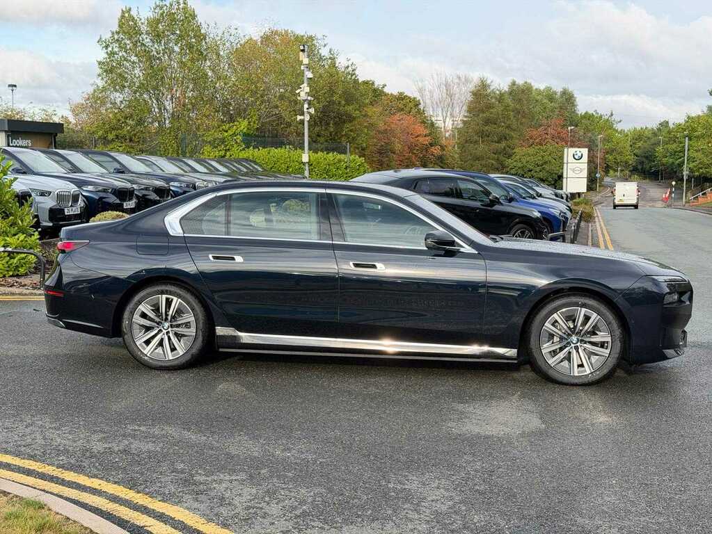 BMW 7 Series 750E Xdrive Excellence DT26AJU Black #2