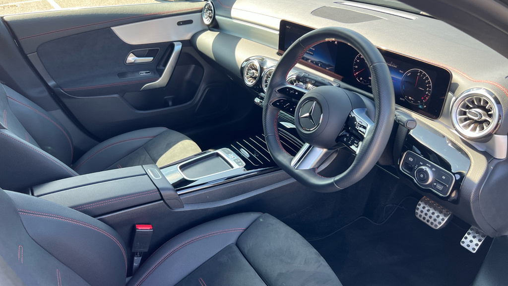 Mercedes-Benz CLA Class Cla 250E Amg Line Executive Tip Black #3