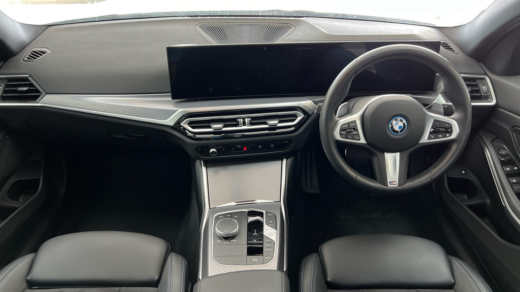 BMW 3 Series 3 Series 330E M Sport Step DP24RSZ White #4