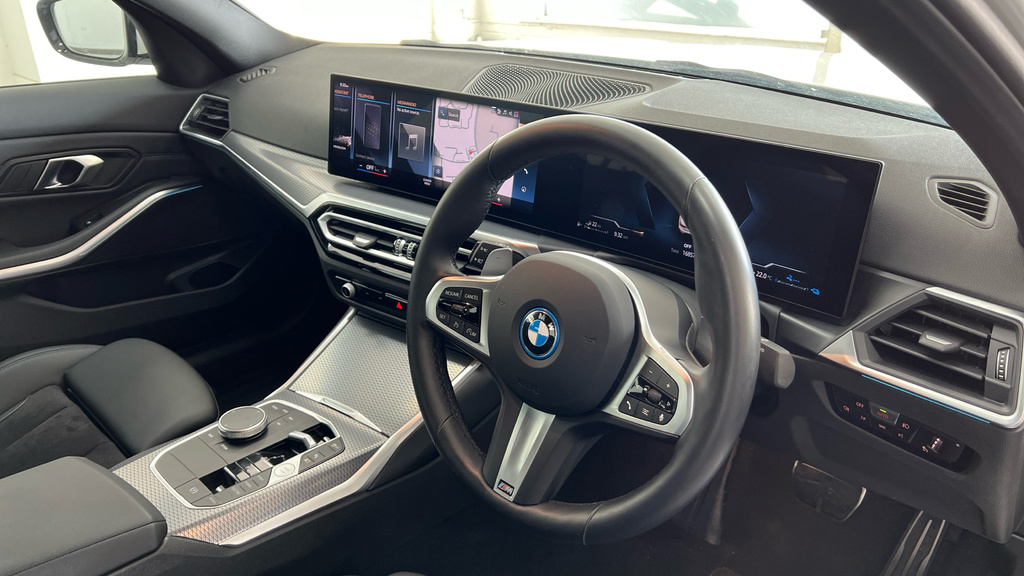 BMW 3 Series 3 Series 330E M Sport Step DP24RSZ White #6