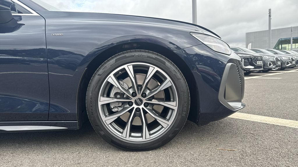 Audi A6 Avant A6 2.0 E-hybrid Quattro 299 S Line S Tronicte Blue #5