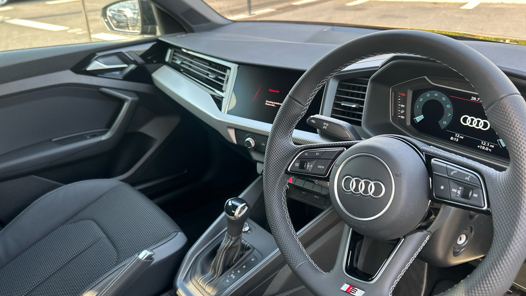 Audi A1 A1 30 Tfsi S Line S Tronic Black #2