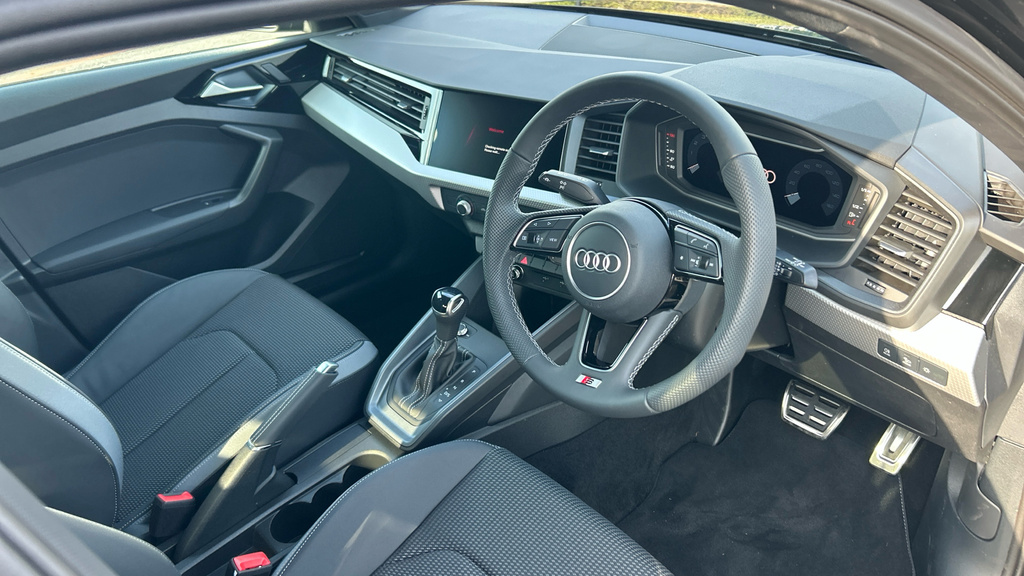 Audi A1 A1 30 Tfsi S Line S Tronic Black #6