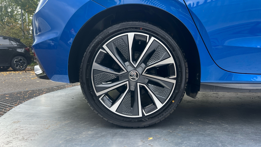 Skoda Fabia Fabia 1.0 Tsi 110 Monte Carlo LV22NYS Blue #5