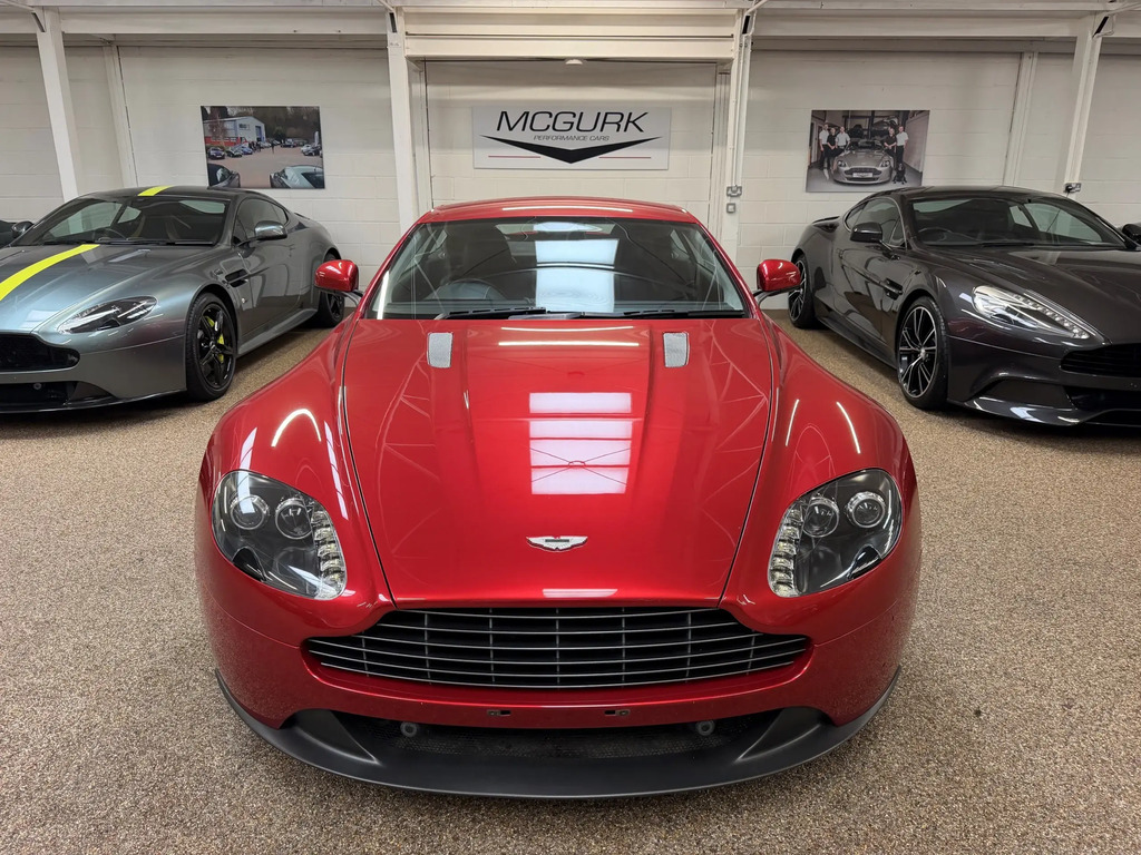 Aston Martin Vantage V8 Sportshift II Euro 6 Black #5