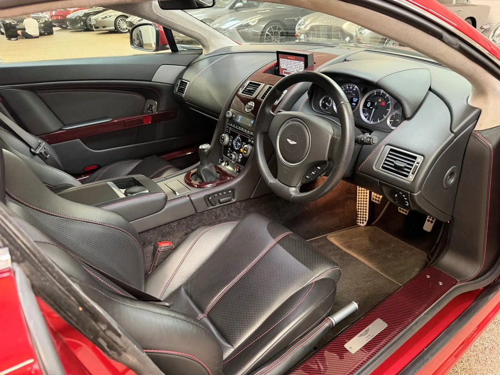 Aston Martin Vantage V8 Sportshift II Euro 6 Black #8