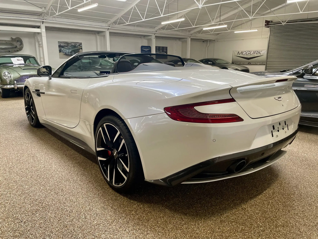 Aston Martin Vanquish Volante  #4