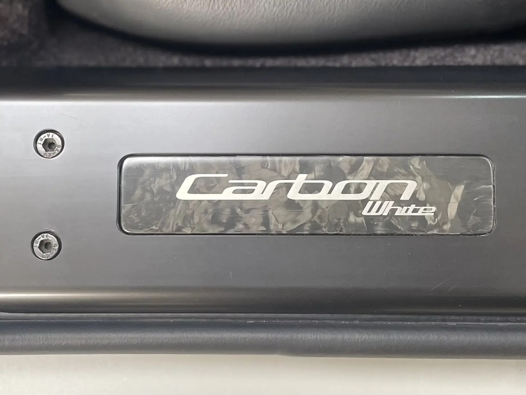 Aston Martin Vanquish V12 Carbon Black Ed 22 Touchtronic Silver #18