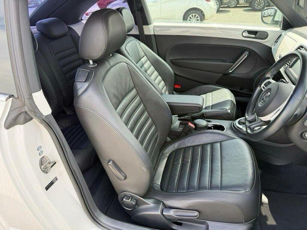 Volkswagen Beetle 1.6 Tdi Bluemotion Tech Design Cabriolet Dsg Euro Black #11