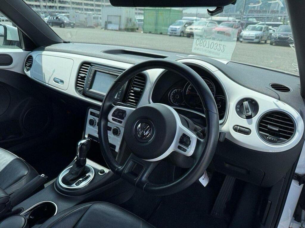 Volkswagen Beetle 1.6 Tdi Bluemotion Tech Design Cabriolet Dsg Euro Black #12