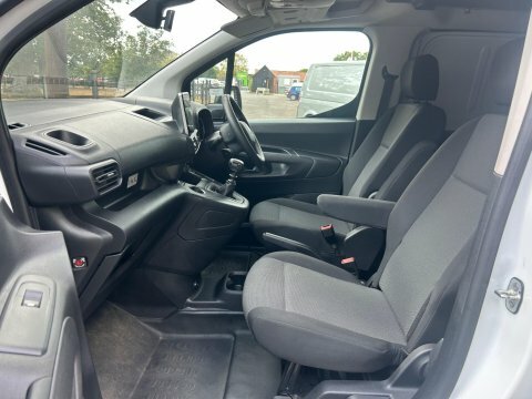 Fiat Doblo 1.5 Bluehdi 1000Kg Maxi Primo Crew Van Double Cab White #13