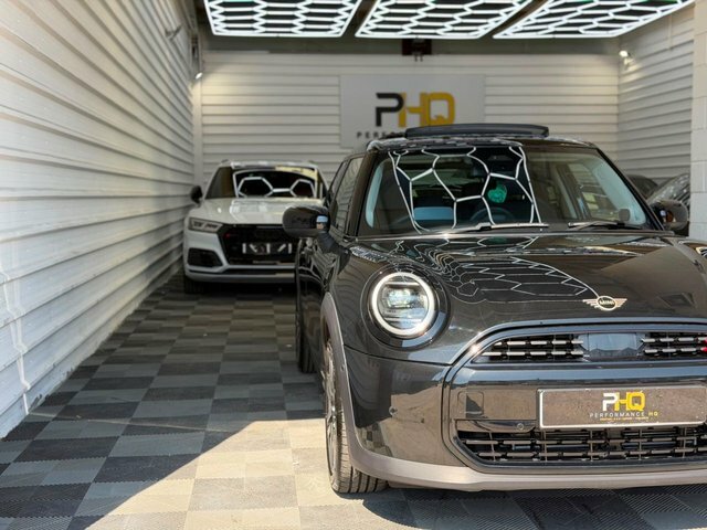 Mini Hatch 2024 2.0S Classic Hatchback Steptronic Black #6
