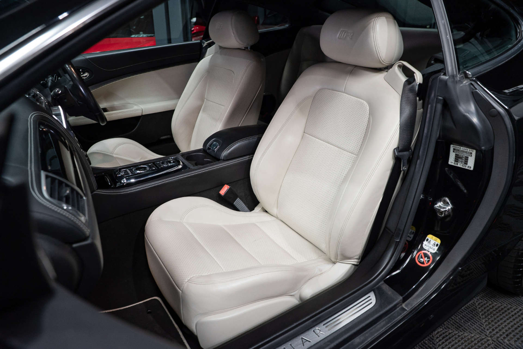 Jaguar XK R Auto #4