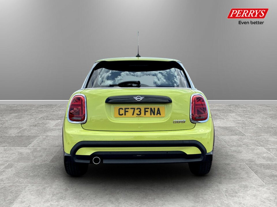 Mini Hatch 1.5 Cooper Exclusive Premium Yellow #6
