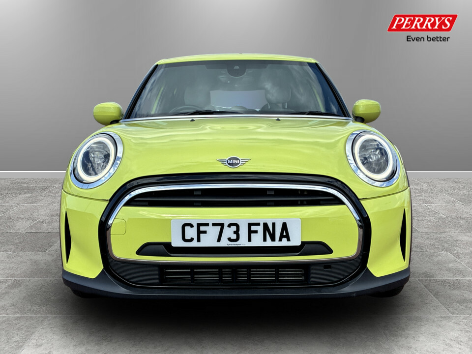 Mini Hatch 1.5 Cooper Exclusive Premium Yellow #2