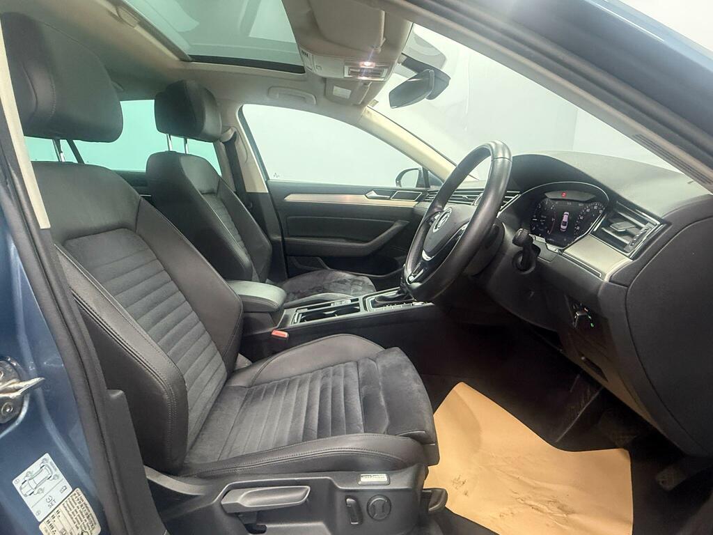Volkswagen Passat 2.0 Tdi Gt Dsg Panoramic Roof Blue #2