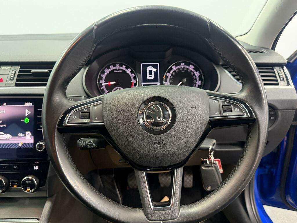 Skoda Octavia 1.6 Tdi Se Technology Blue #6