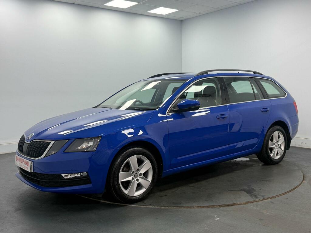Skoda Octavia 1.6 Tdi Se Technology Blue #4