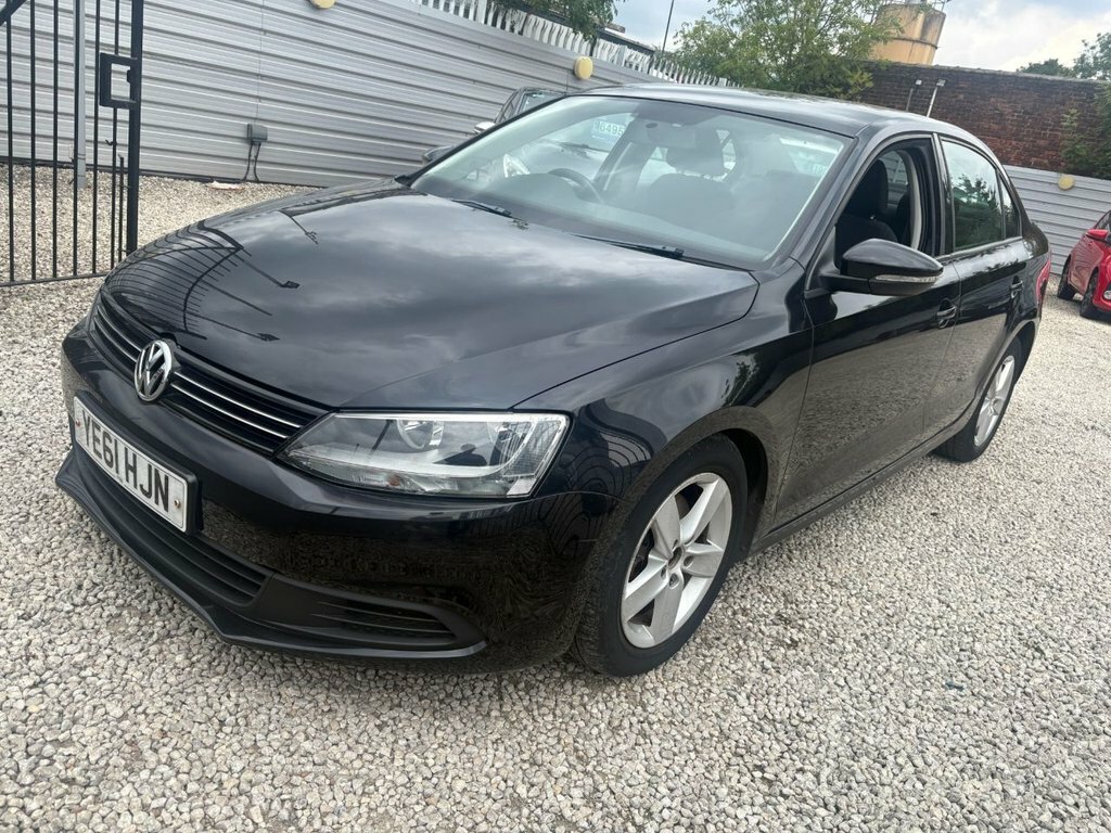 Volkswagen Jetta 1.6 Tdi Cr Bluemotion Tech Sport White #3