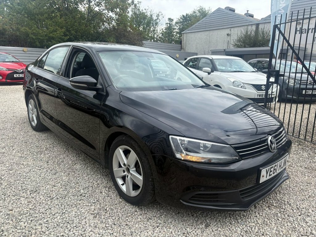 Volkswagen Jetta 1.6 Tdi Cr Bluemotion Tech Sport White #1