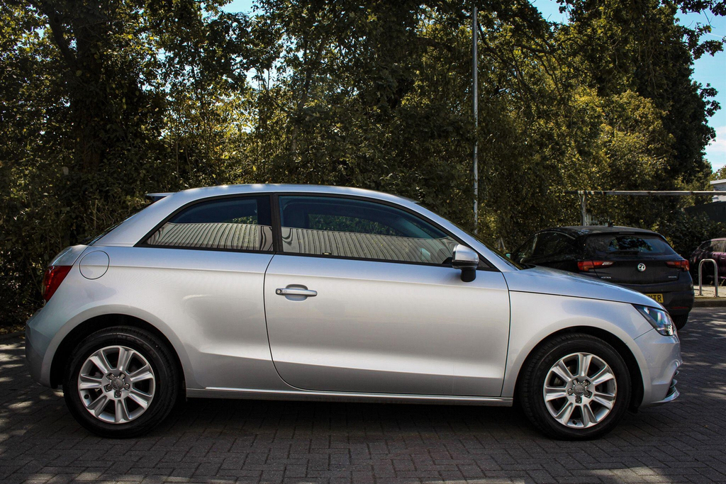 Audi A1 1.2 Tfsi Se Euro 5 Ss Silver #5