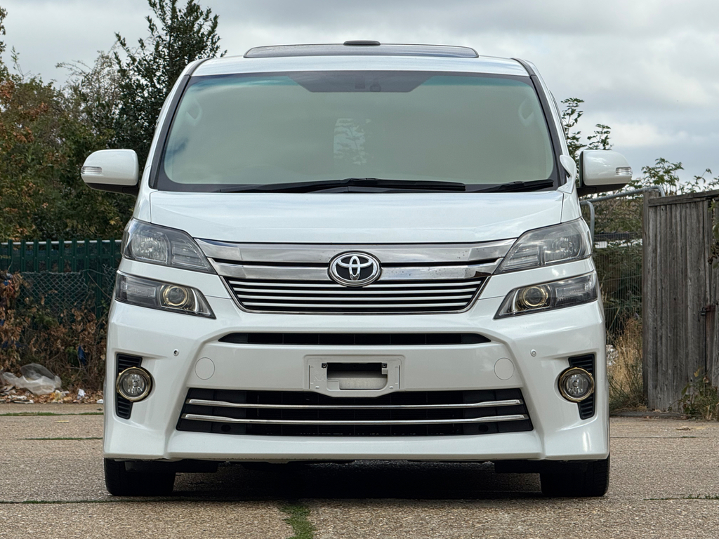 Toyota Vellfire Toyota Vellfire 350Z Golden Eye,v6 3.5L, 7 White #2