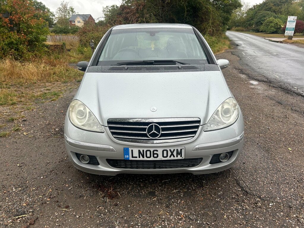 Mercedes-Benz A Class 1.5 A150 Special Edition Cvt Black #4