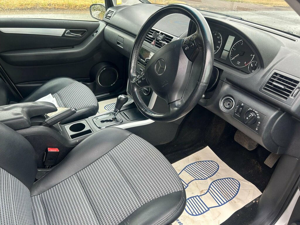 Mercedes-Benz A Class 1.5 A150 Special Edition Cvt Black #9