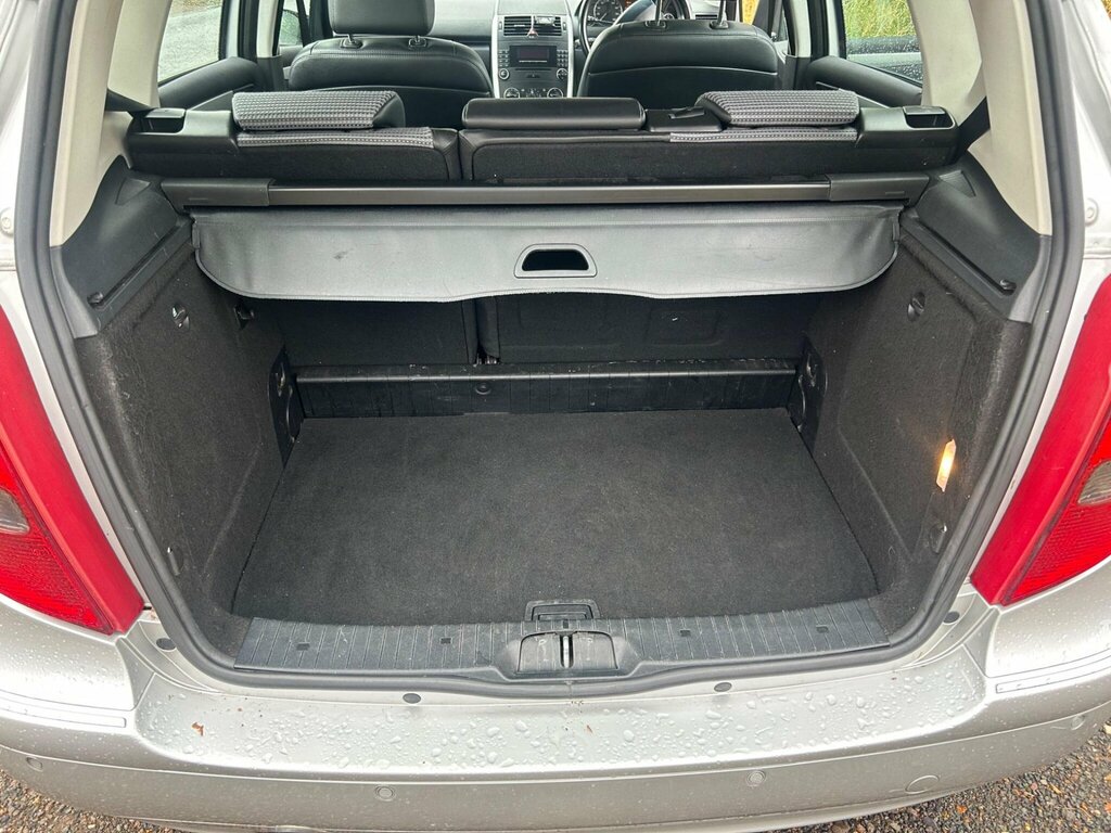 Mercedes-Benz A Class 1.5 A150 Special Edition Cvt Black #13