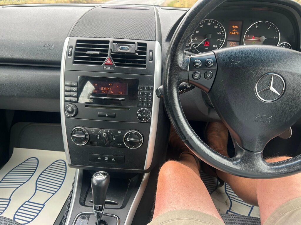 Mercedes-Benz A Class 1.5 A150 Special Edition Cvt Black #21