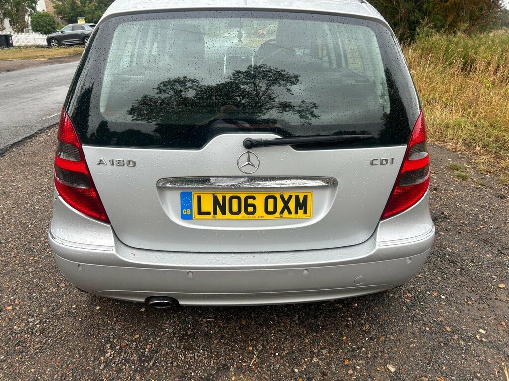 Mercedes-Benz A Class 1.5 A150 Special Edition Cvt Black #6