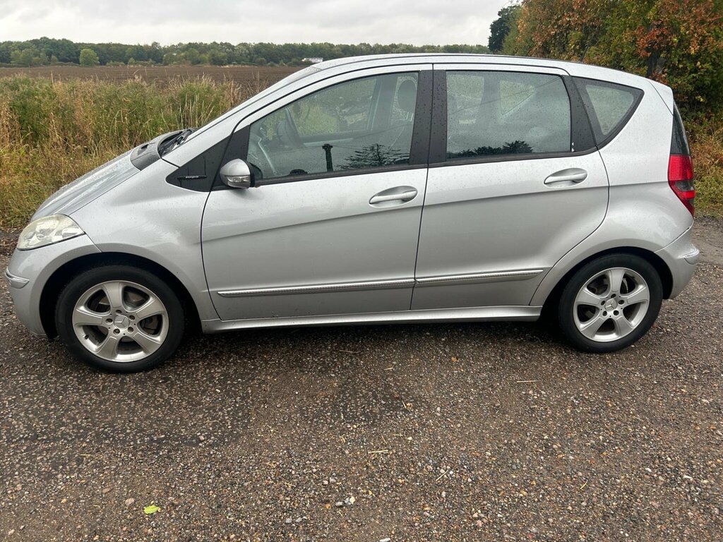Mercedes-Benz A Class 1.5 A150 Special Edition Cvt Black #3