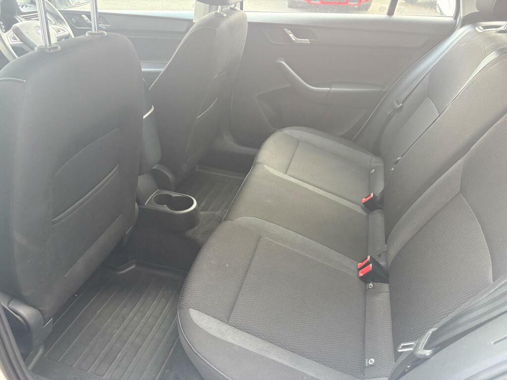 Skoda Rapid Spaceback 1.6 Tdi Se Tech Euro 5 White #6