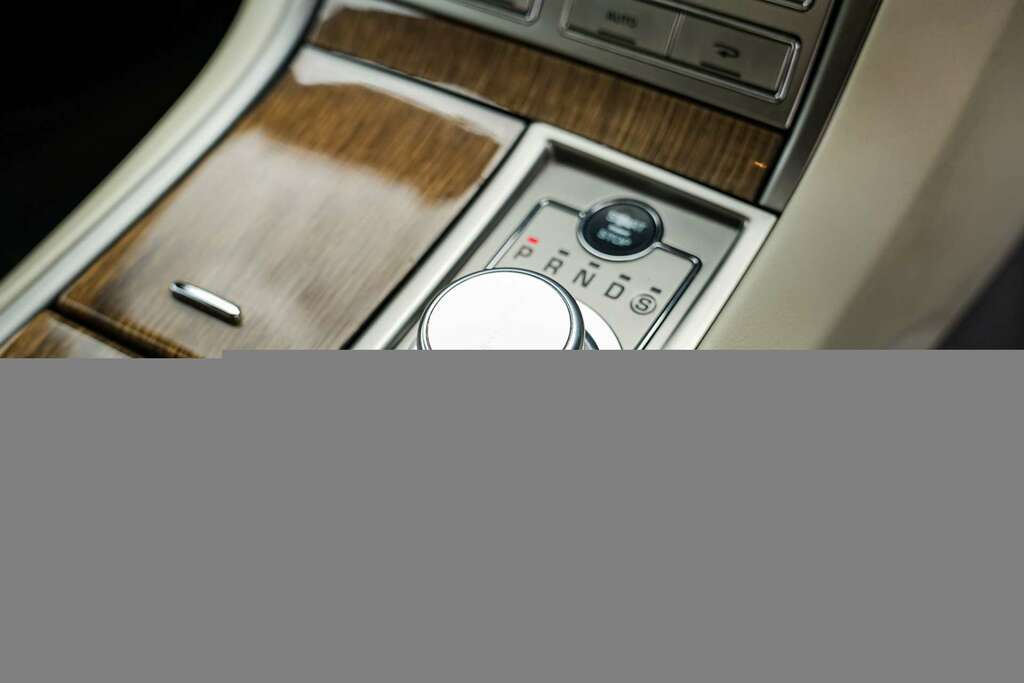 Jaguar XF 3.0D V6 Portfolio Euro 5 Black #5