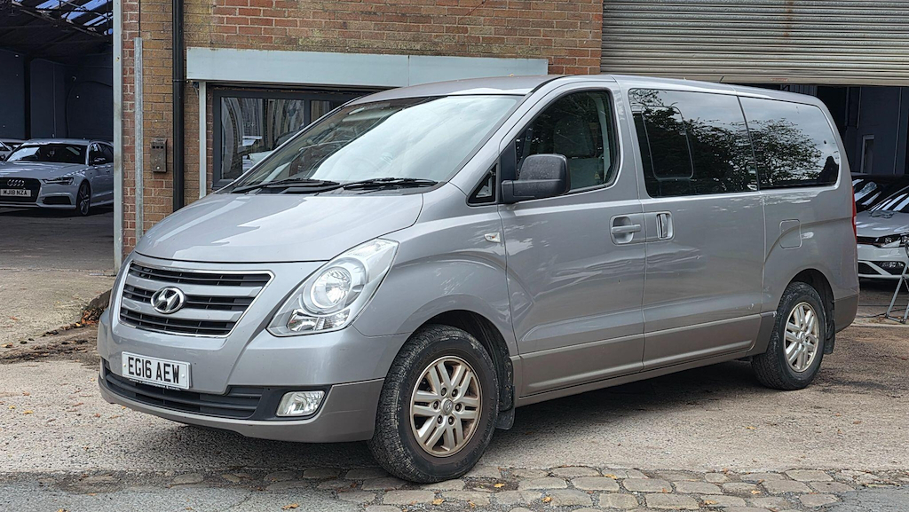 Hyundai I800 2.5 Crdi Se Euro 6 Silver #3